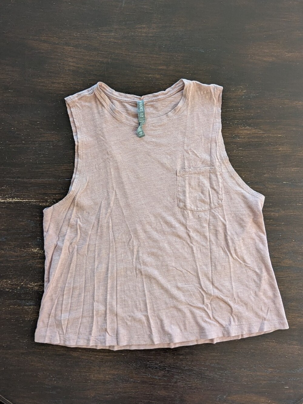 Vuori Tank Top Womens Pink 100% Pima Cotton Pocket Muscle Tee Relaxed Fit